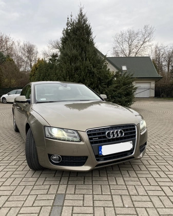 Audi A5 cena 54000 przebieg: 188832, rok produkcji 2011 z Legionowo małe 277